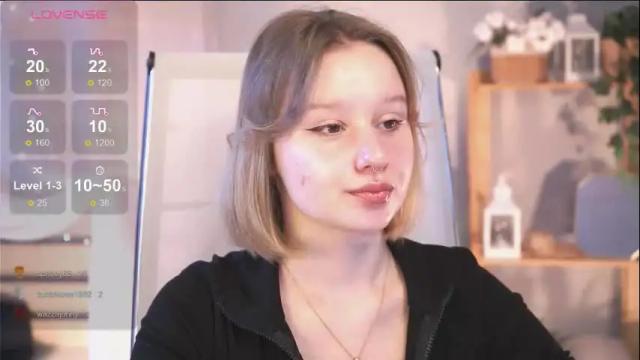 Thumbnail 3, red_queeen's Stream at Chaturbate, 4 months ago