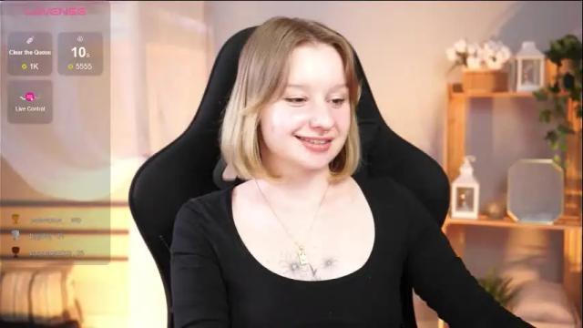 Image 11 of red_queeen Stream on Chaturbate on 4 months ago