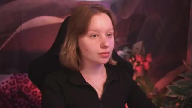 Thumbnail 1, red_queeen's Stream at Chaturbate, 3 months ago