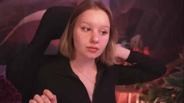 Image 3 of red_queeen Stream on Chaturbate on 4 months ago