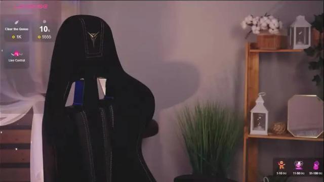 Image 3 of red_queeen Stream on Chaturbate on 4 months ago