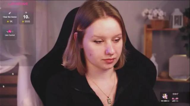 Image 6 of red_queeen Stream on Chaturbate on 4 months ago