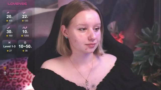 Thumbnail 1, red_queeen's Stream at Chaturbate, 3 months ago