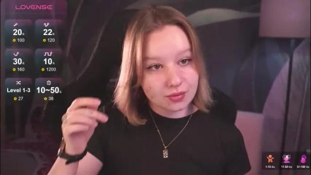 Image 7 of red_queeen Stream on Chaturbate on 2 months ago