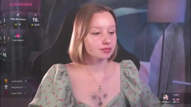 Thumbnail 2, red_queeen's Stream at Chaturbate, 2 months ago