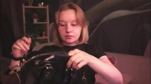 Thumbnail 1, red_queeen's Stream at Chaturbate, 2 months ago