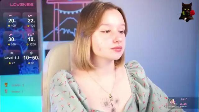 Image 4 of red_queeen Stream on Chaturbate on 2 months ago