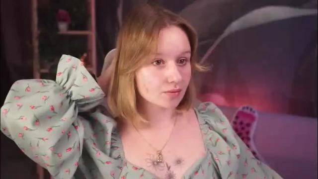 Image 6 of red_queeen Stream on Chaturbate on 1 month ago