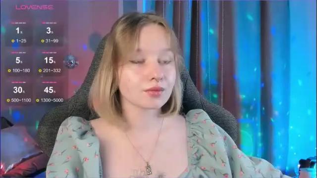 Image 12 of red_queeen Stream on Chaturbate on 1 month ago
