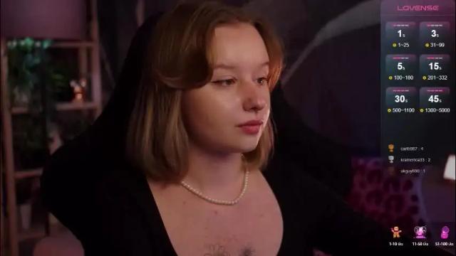 Thumbnail 3, red_queeen's Stream at Chaturbate, 1 month ago