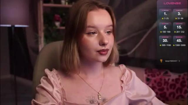 Thumbnail 3, red_queeen's Stream at Chaturbate, 1 month ago