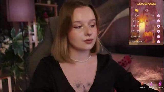 Image 7 of red_queeen Stream on Chaturbate on 8 days ago