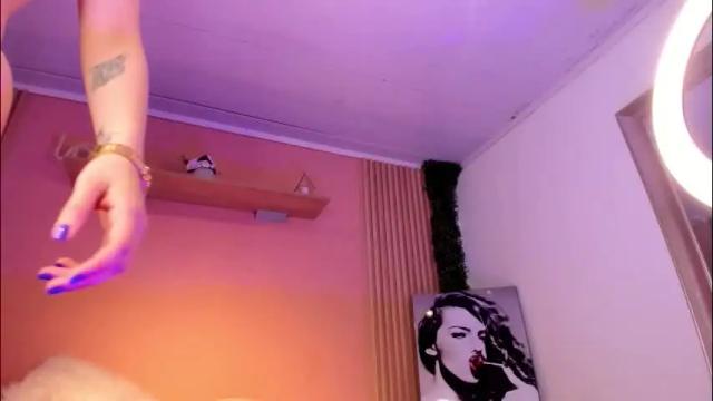 Image 4 of red_velvet____ Stream on Chaturbate on 2 months ago