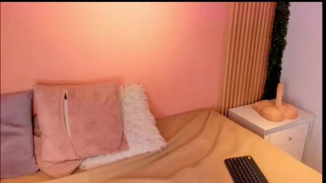 Thumbnail 1, red_velvet____'s Stream at Chaturbate, 1 month ago