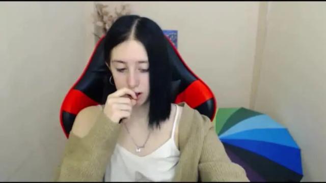 Image 2 of redhead_pretty Stream on Chaturbate on 17 months ago