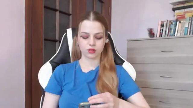 Thumbnail 1, redhead_rabbit's Stream at Chaturbate, 13 months ago