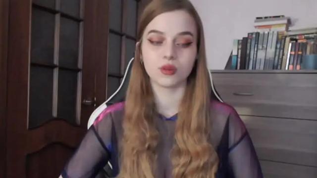 Image 5 of redhead_rabbit Stream on Chaturbate on 12 months ago