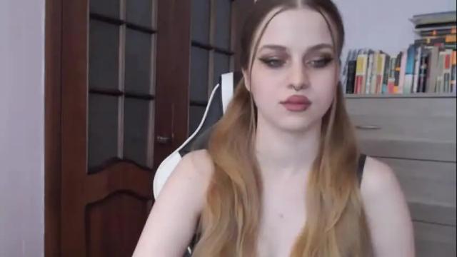 Image 11 of redhead_rabbit Stream on Chaturbate on 3 months ago