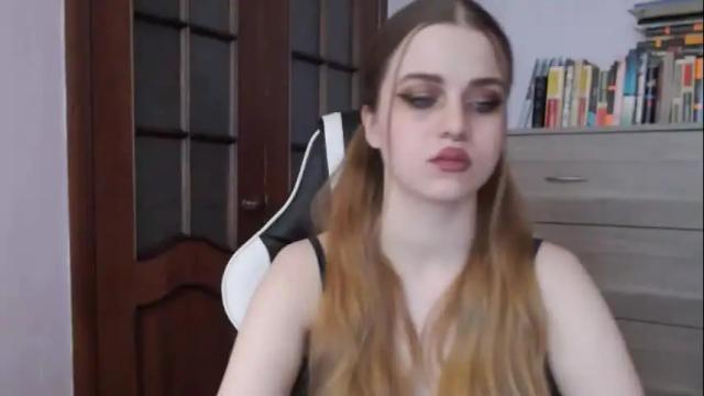 Image 2 of redhead_rabbit Stream on Chaturbate on 3 months ago