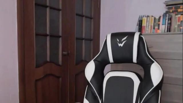 Image 7 of redhead_rabbit Stream on Chaturbate on 3 months ago