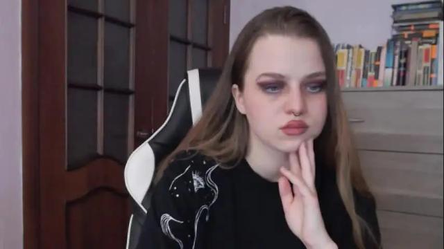 Image 2 of redhead_rabbit Stream on Chaturbate on 14 days ago