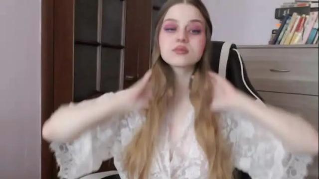 Image 3 of redhead_rabbit Stream on Chaturbate on 2 months ago