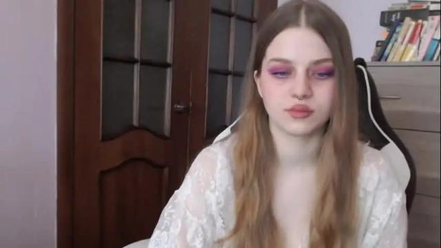 Image 8 of redhead_rabbit Stream on Chaturbate on 2 months ago