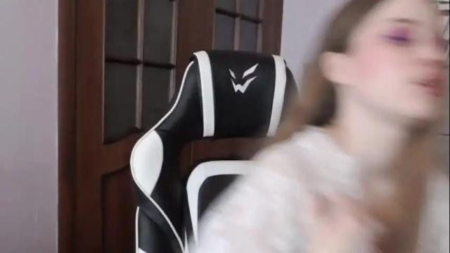 Thumbnail 3, redhead_rabbit's Stream at Chaturbate, 2 months ago