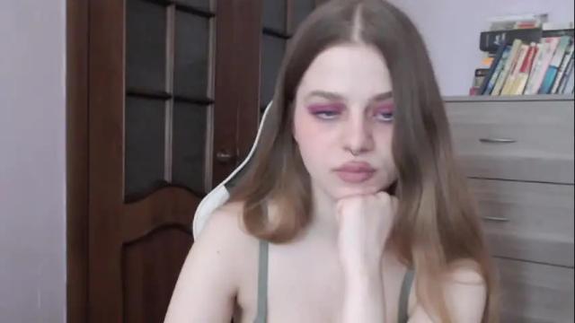 Image 3 of redhead_rabbit Stream on Chaturbate on 2 months ago