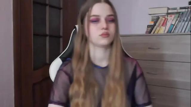 Image 2 of redhead_rabbit Stream on Chaturbate on 2 months ago
