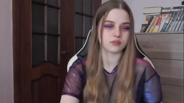 Image 3 of redhead_rabbit Stream on Chaturbate on 2 months ago