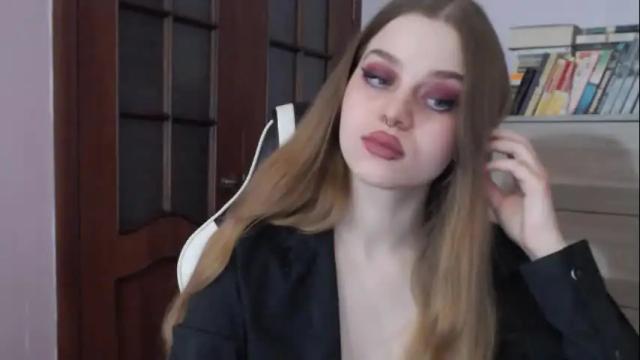 Image 11 of redhead_rabbit Stream on Chaturbate on 2 months ago