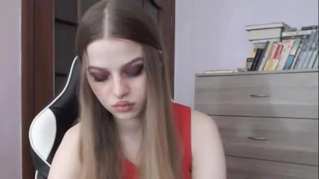 Image 12 of redhead_rabbit Stream on Chaturbate on 2 months ago