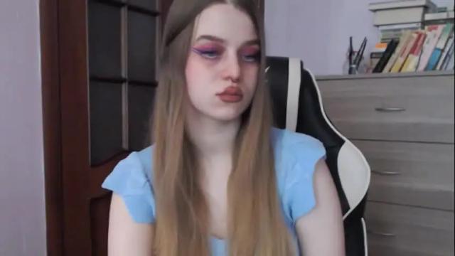 Image 12 of redhead_rabbit Stream on Chaturbate on 1 month ago
