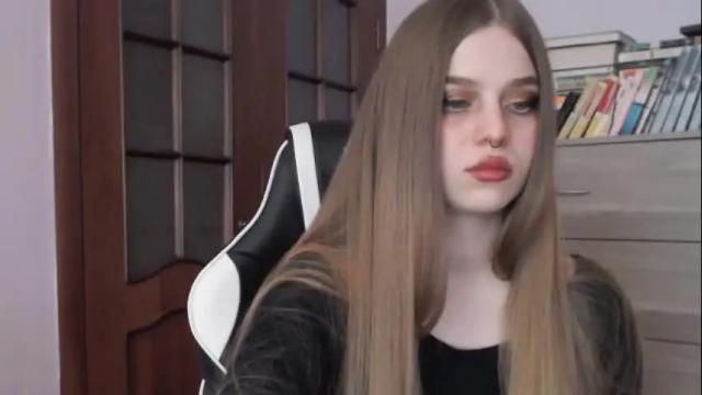 Image 6 of redhead_rabbit Stream on Chaturbate on 1 month ago
