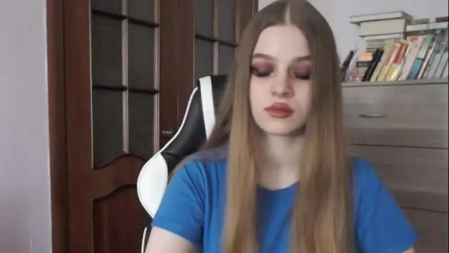 Image 2 of redhead_rabbit Stream on Chaturbate on 1 month ago
