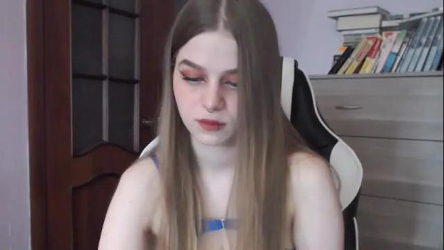 Image 7 of redhead_rabbit Stream on Chaturbate on 1 month ago