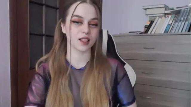 Image 6 of redhead_rabbit Stream on Chaturbate on 1 month ago