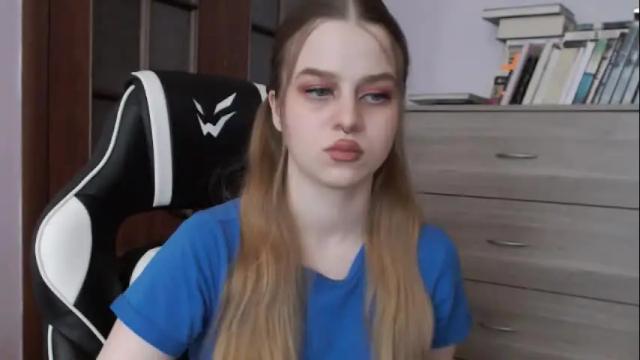 Image 11 of redhead_rabbit Stream on Chaturbate on 1 month ago