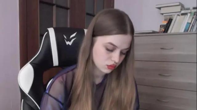 Image 7 of redhead_rabbit Stream on Chaturbate on 1 month ago