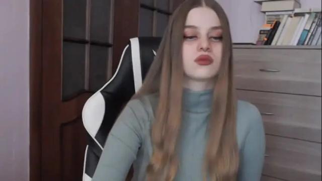 Image 7 of redhead_rabbit Stream on Chaturbate on 27 days ago