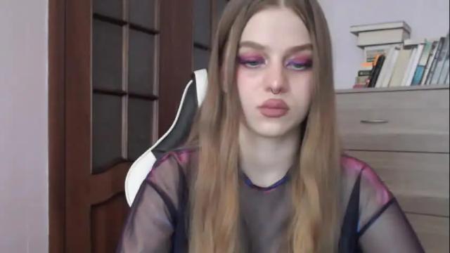 Image 11 of redhead_rabbit Stream on Chaturbate on 18 days ago