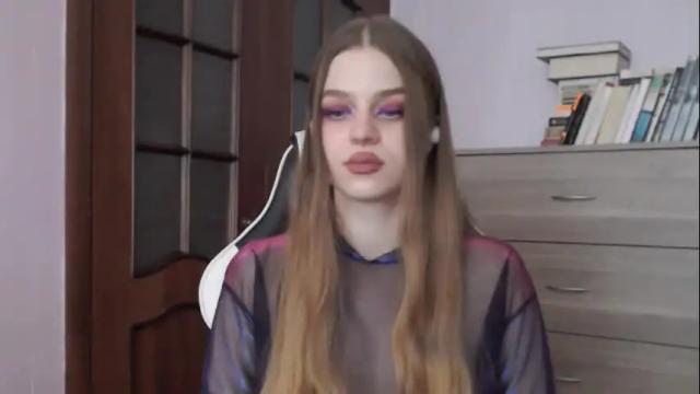 Image 4 of redhead_rabbit Stream on Chaturbate on 18 days ago
