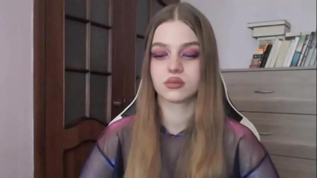 Image 6 of redhead_rabbit Stream on Chaturbate on 18 days ago
