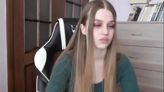 Image 11 of redhead_rabbit Stream on Chaturbate on 2 days ago
