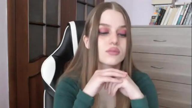Image 3 of redhead_rabbit Stream on Chaturbate on 2 days ago