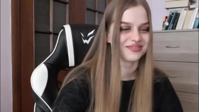 Image 10 of redhead_rabbit Stream on Chaturbate on 2 months ago