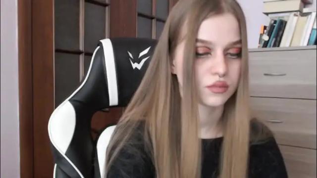 Image 11 of redhead_rabbit Stream on Chaturbate on 2 months ago