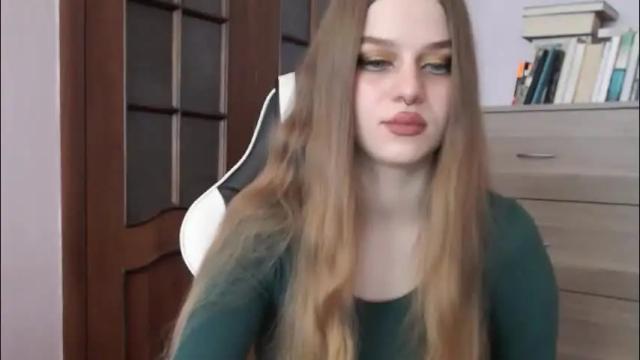 Image 8 of redhead_rabbit Stream on Chaturbate on 2 months ago
