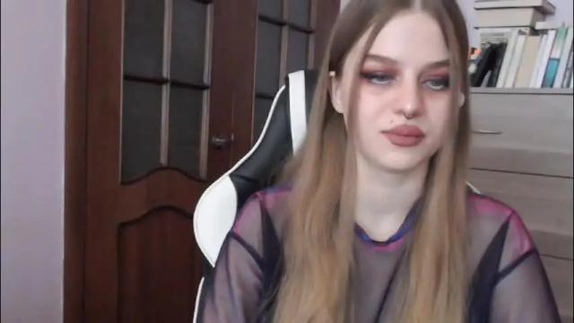Image 2 of redhead_rabbit Stream on Chaturbate on 2 months ago